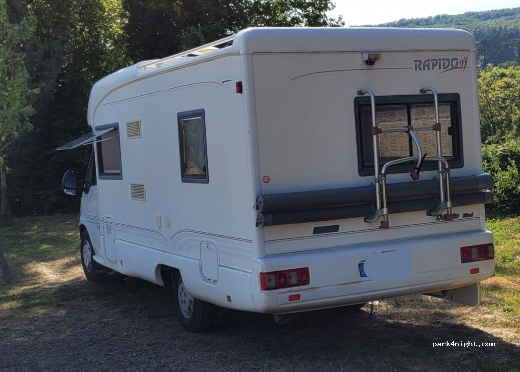 (71960) Berzé-le-Châtel -  Les Brosses — foto 3