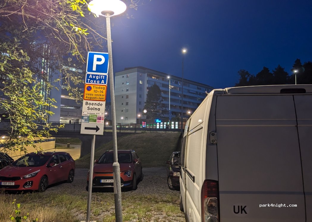 (171 72) Solna - Armégatan — foto