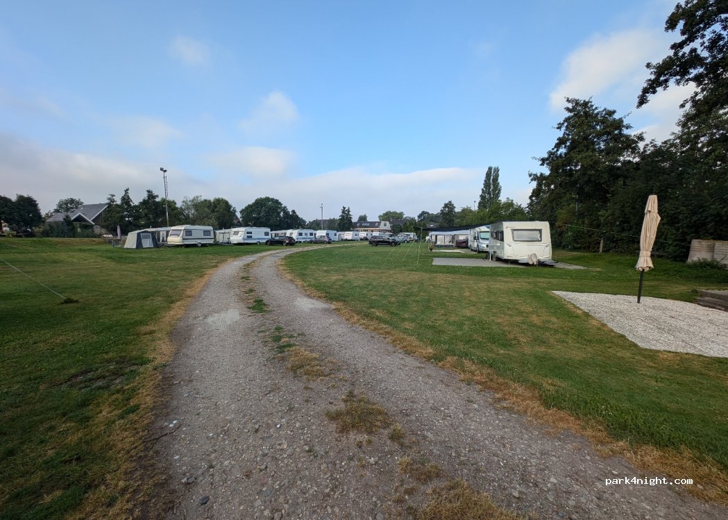 IJsclub / Camping Oud-Alblas — foto 2