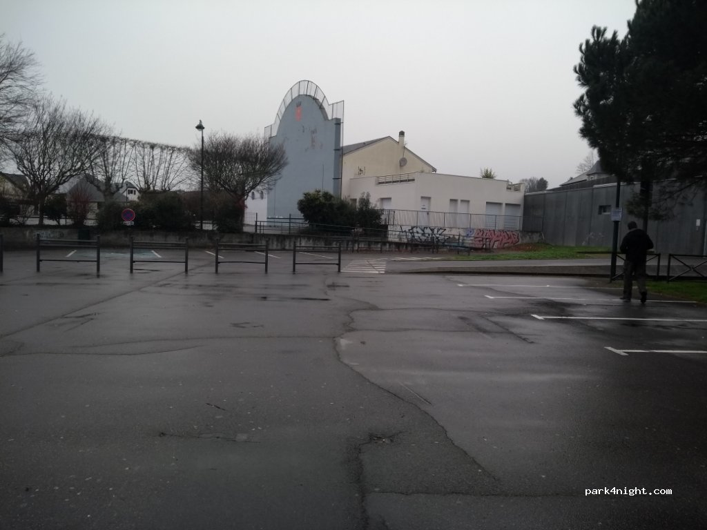 (64230) Lescar - 6 Chemin de Beneharnum — foto