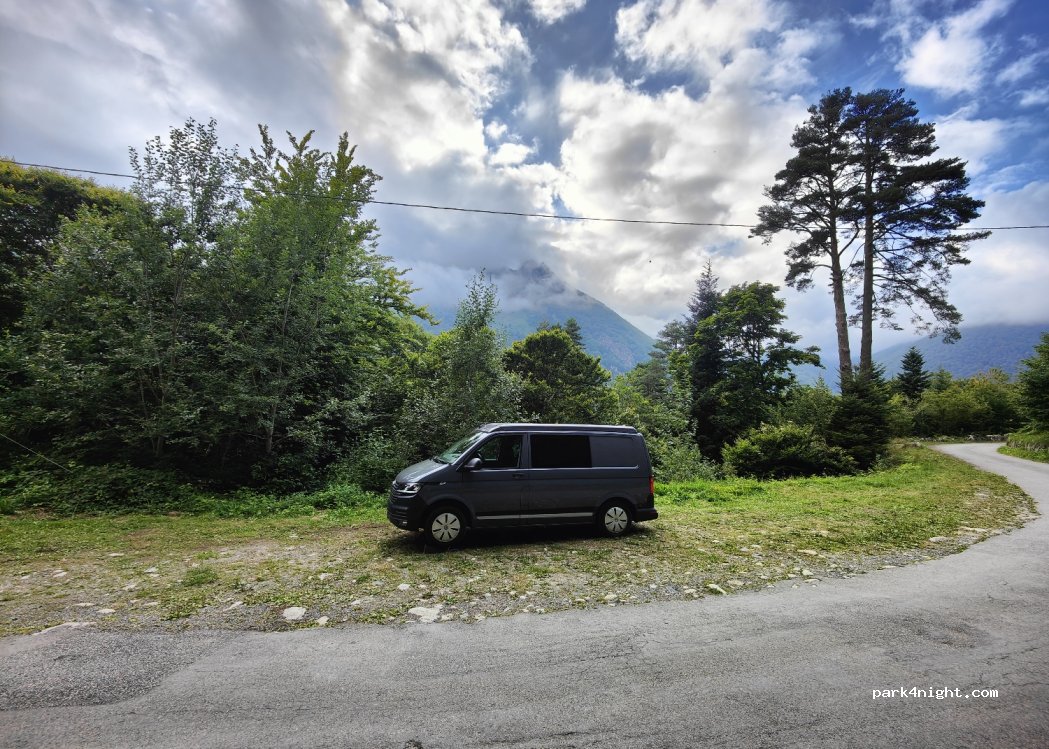 (65110) Cauterets - 7 Chemin de la Reine Hortense — foto 3