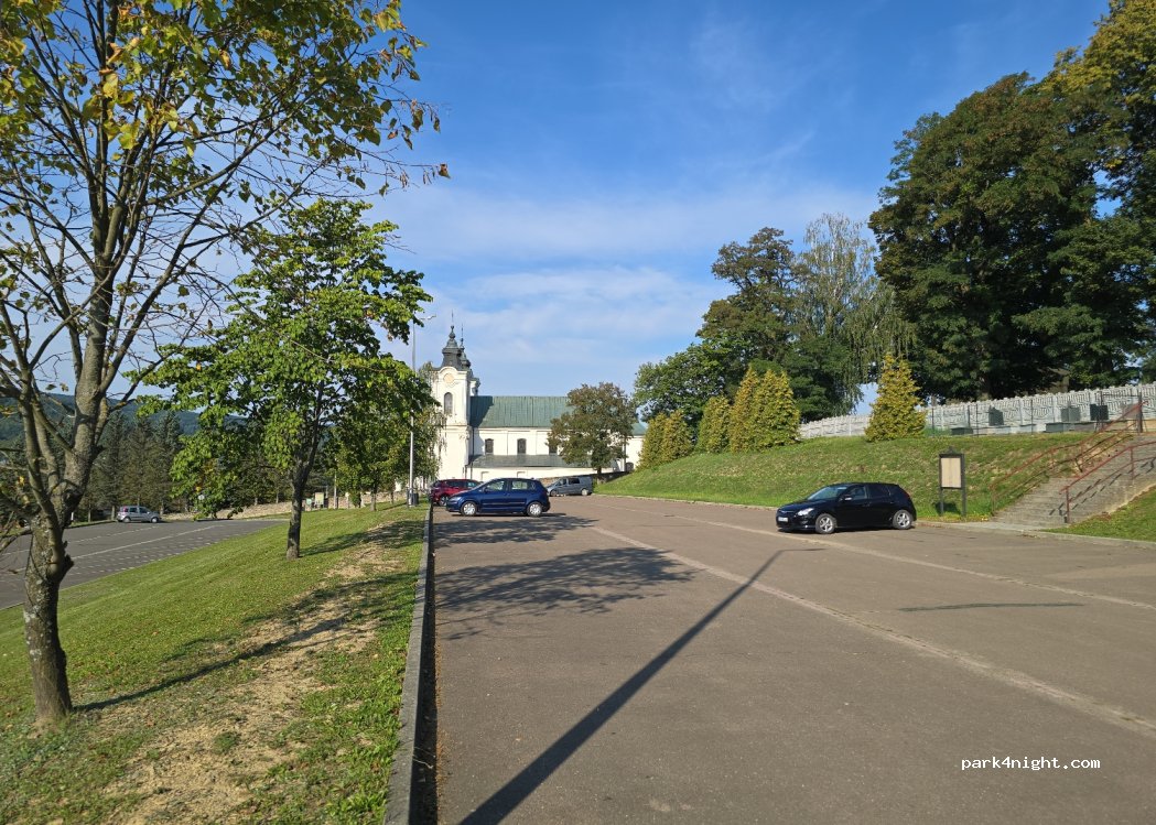 (38-450) Dukla - Bernardyńska — foto 2