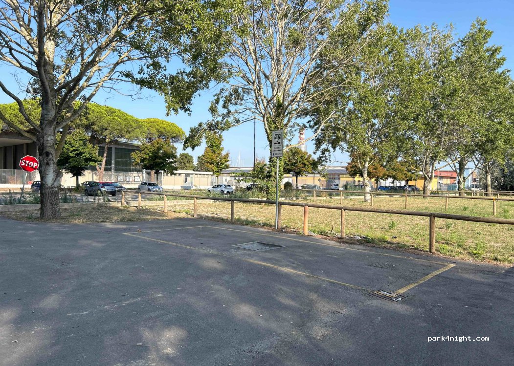 (48122) Marina di Ravenna - 13031 Via del Marchesato — foto