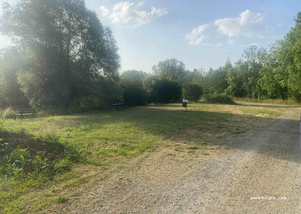 (36100) Saint-Georges-sur-Arnon - 1 Route du Lavoir — foto