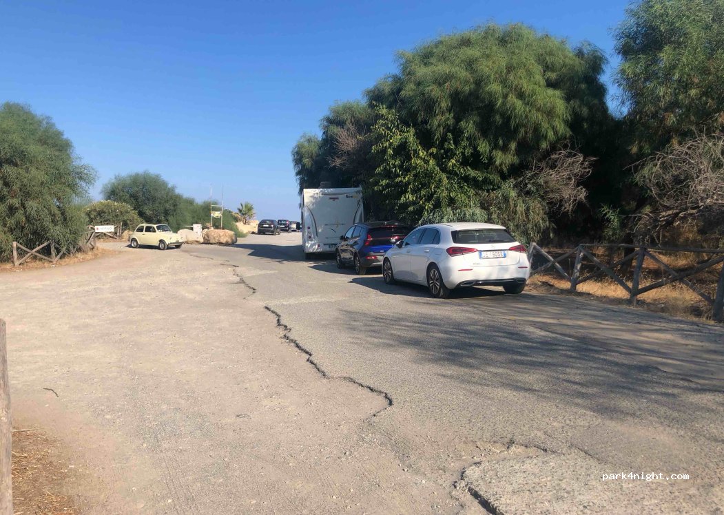 (88811) Cirò Marina - Unnamed Road — foto