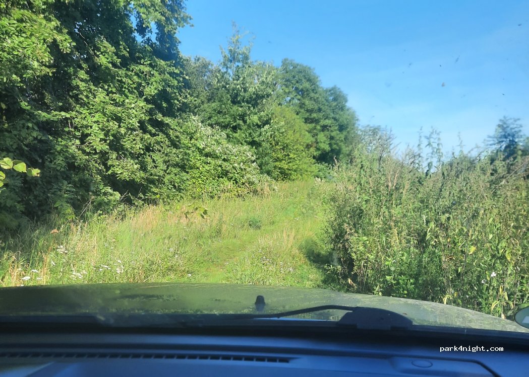 (11-200) Czerwona Górka - Unnamed Road — foto 3