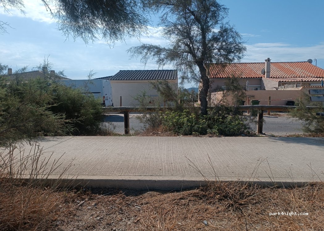 (13220) Châteauneuf-les-Martigues - 62 Le Jaï — foto