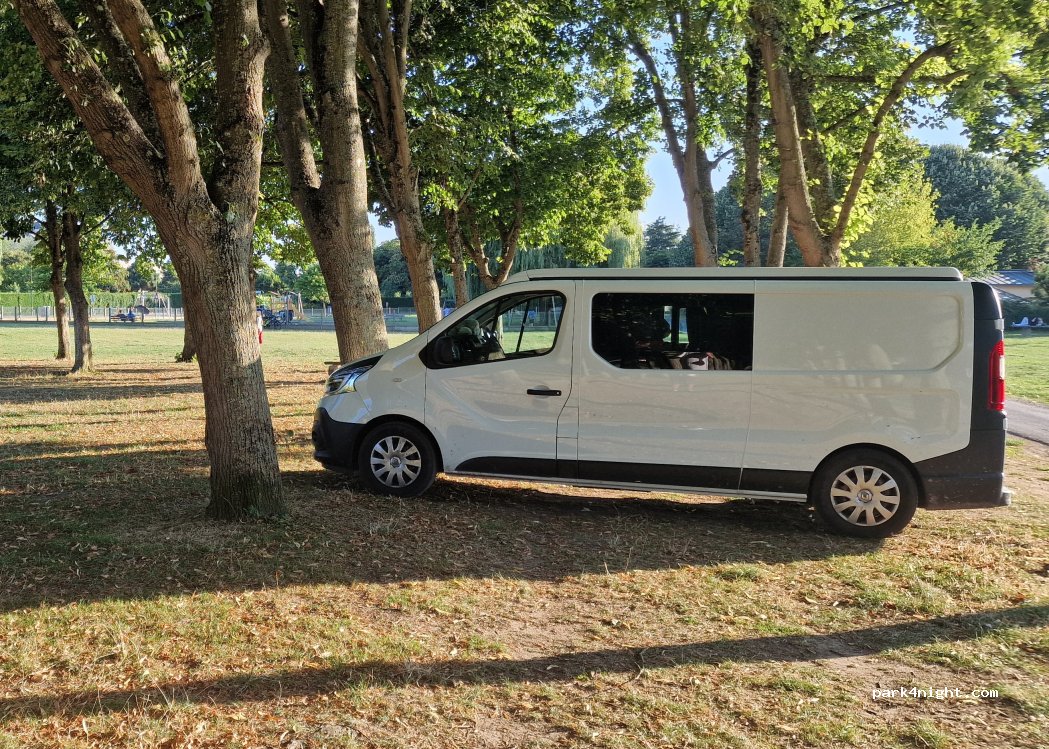 (37400) Amboise - All. de la Chapelle Saint-Jean — foto 3