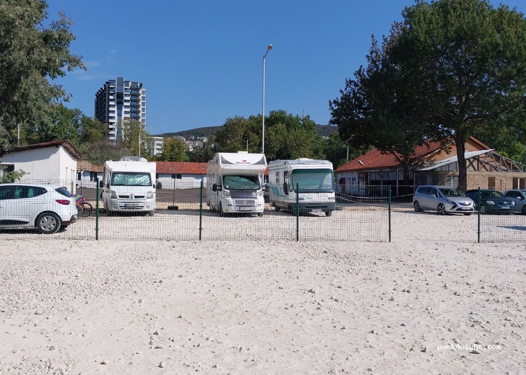 (9010) Varna - Unnamed Road — foto