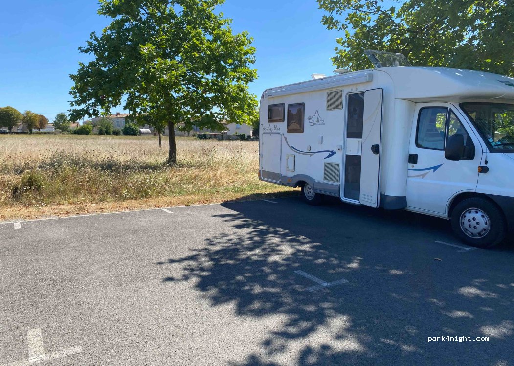 (79360) La Foye-Monjault - 25 Rue de la Mairie — foto 3