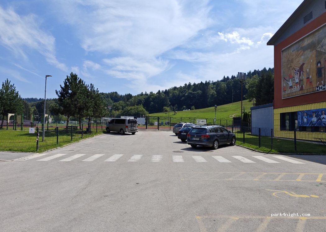 (2390) Ravne na Koroškem - 3 Na Gradu — foto 2