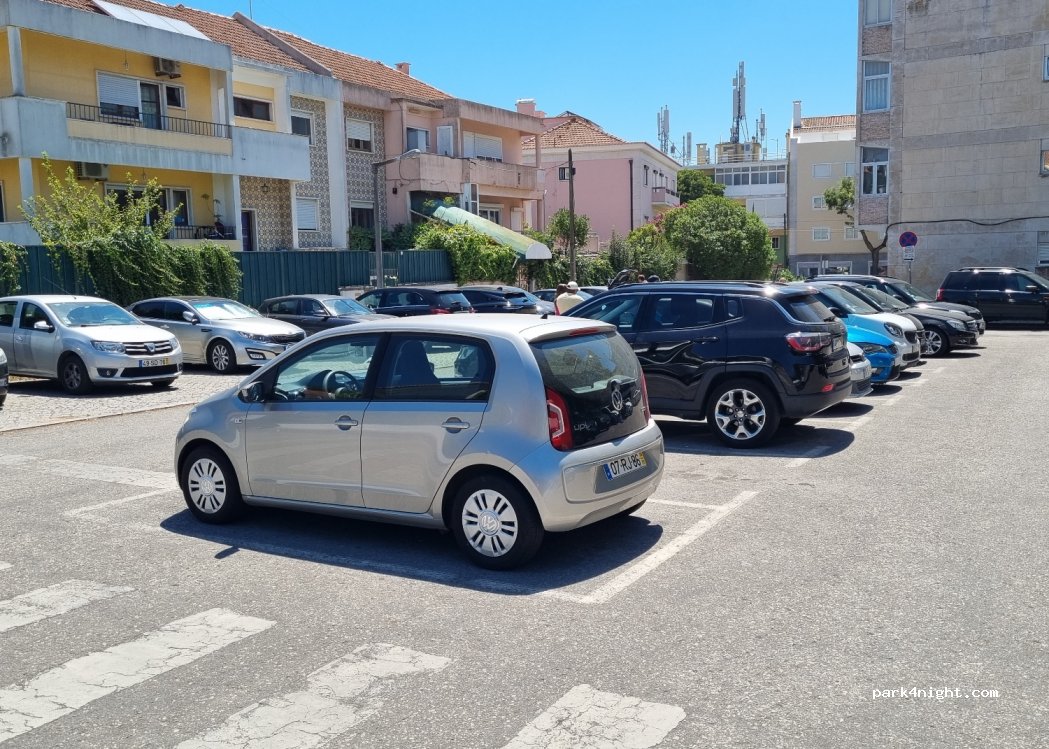 (1400-101) Lisboa - 8A Rua Dom Cristóvão da Gama — foto 2