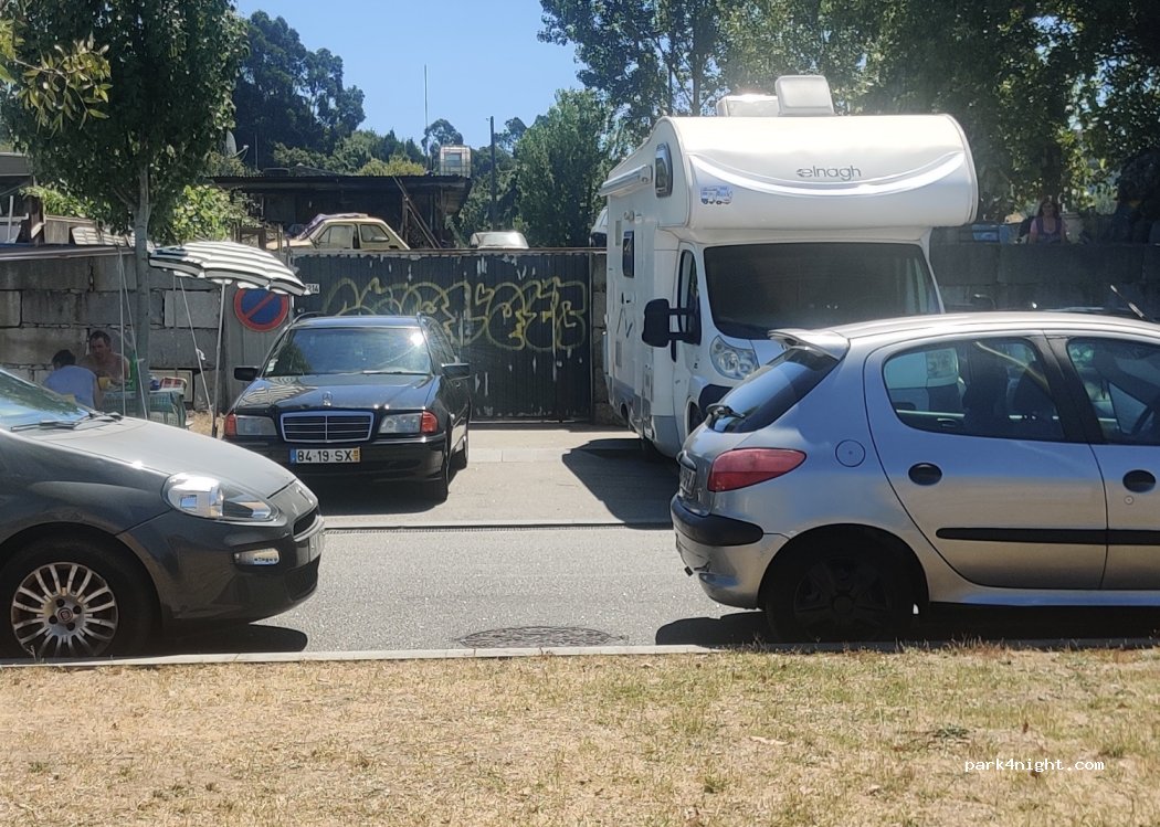 (4430) Vila Nova de Gaia - 196 Alameda Areinho — foto