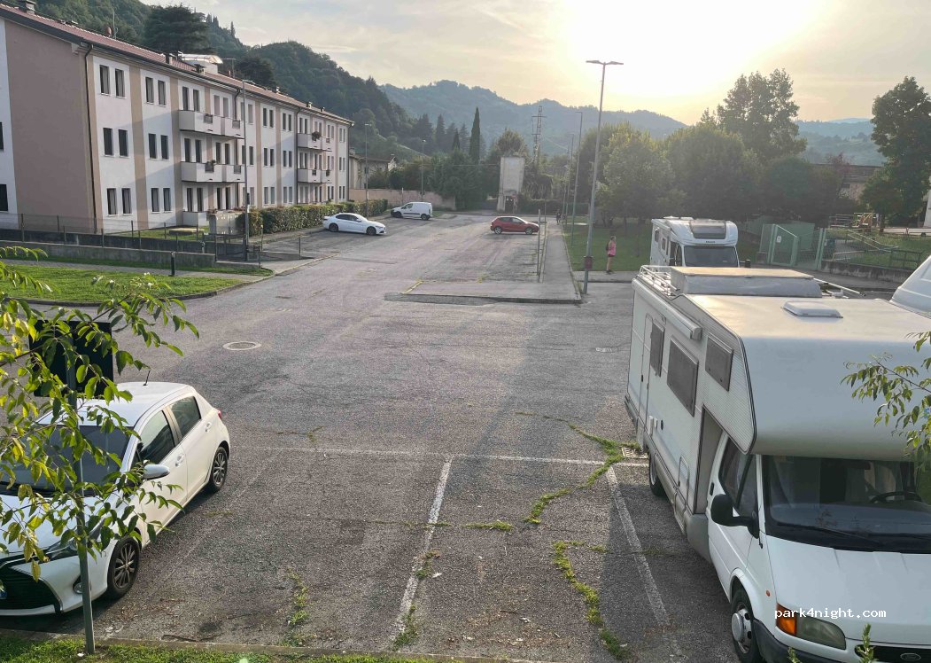 (36063) Marostica - 3 Via G. B. Busatta — foto