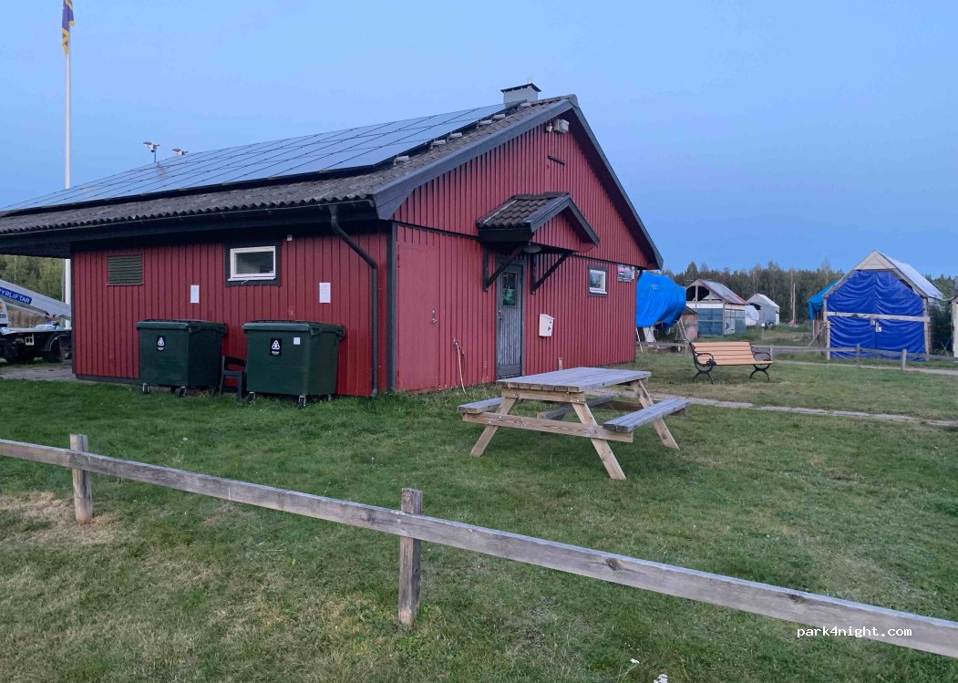 (573 43)  - 1 Småbåtsvägen — foto 3