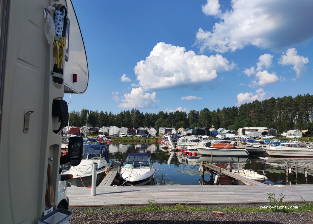(573 43)  - 1 Småbåtsvägen — foto 5