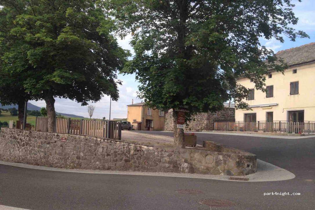 (43550) Saint-Front - Les Pins — foto