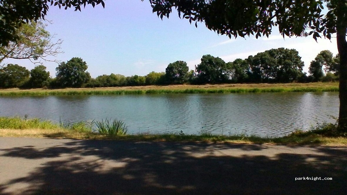 (44320) Frossay - Unnamed Road — foto