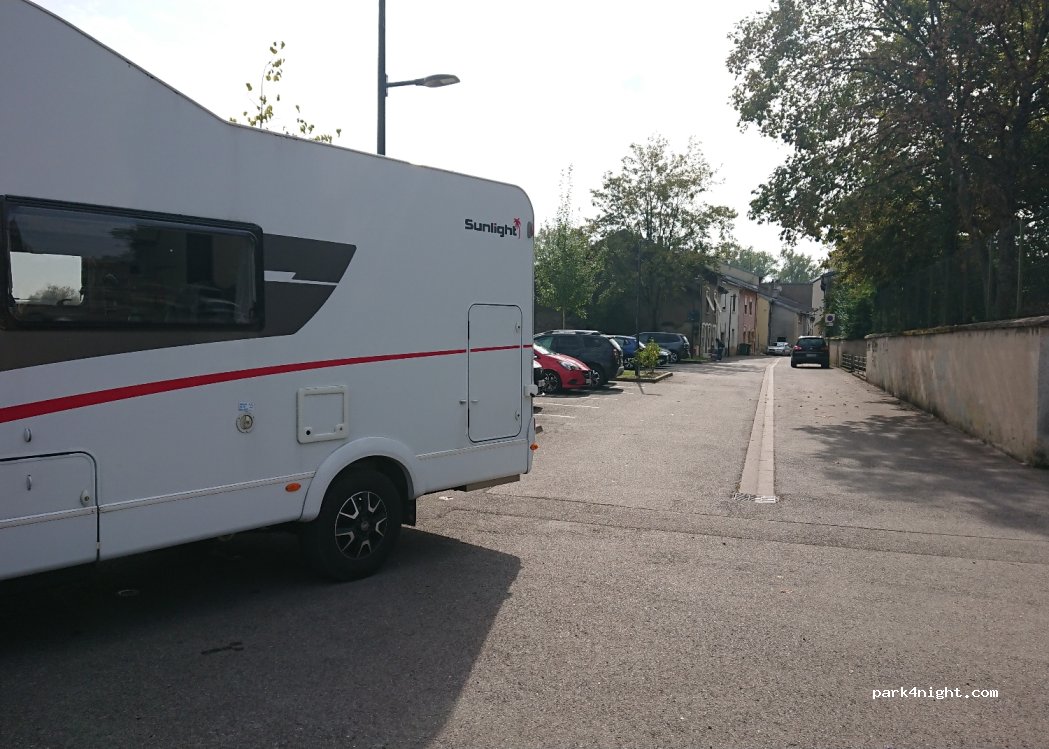 (57270) Uckange - 15 Rue de la Moselle — foto 2
