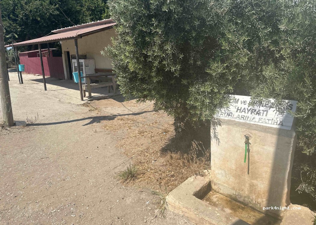 (01900) Karataş - Unnamed Road — foto