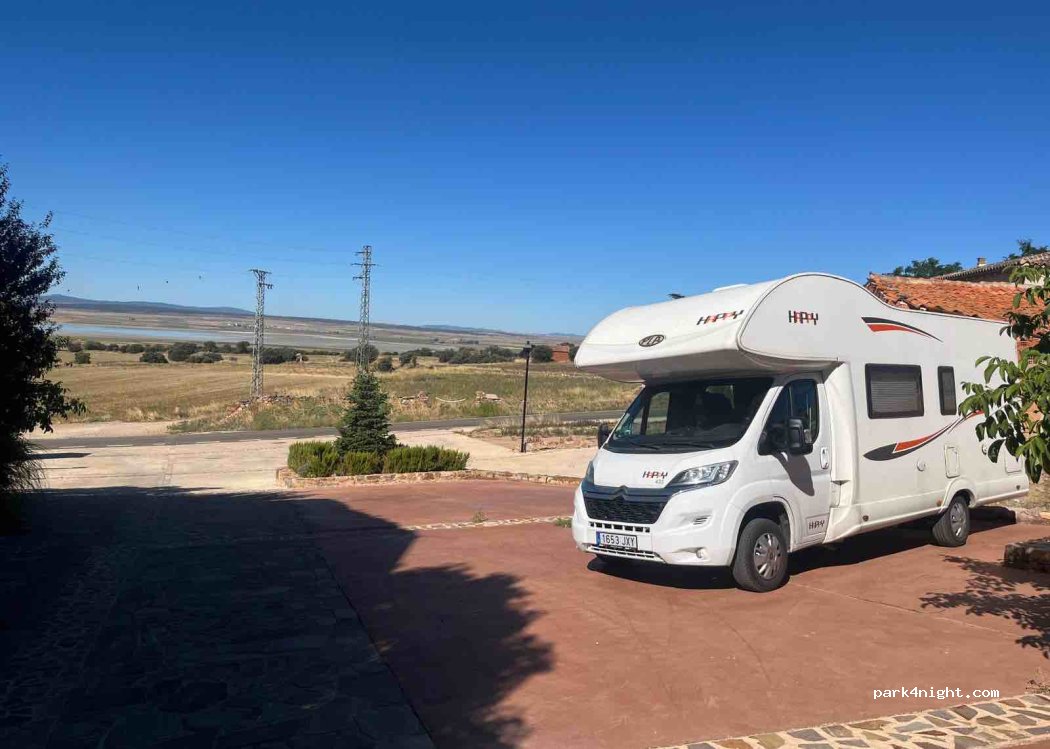 (50373) Berrueco - 42 Calle Mayor — foto