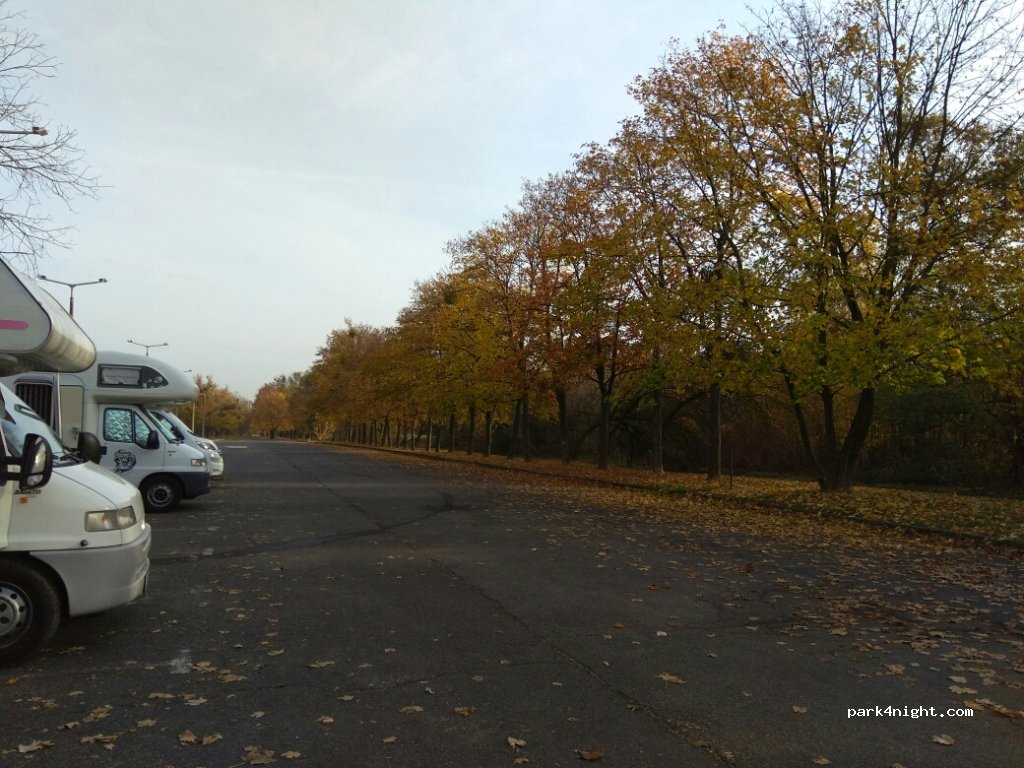 (3519) Miskolc - 45 Miskolctapolcai út — foto 3