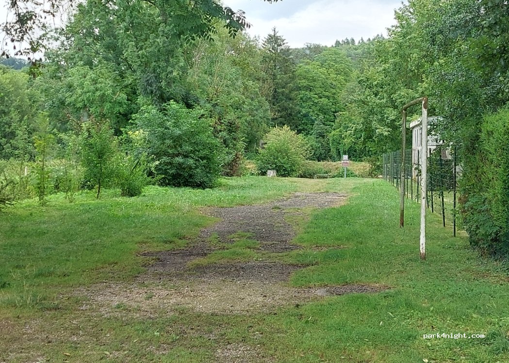 Aire de camping-cars Saint Mihiel — foto 2