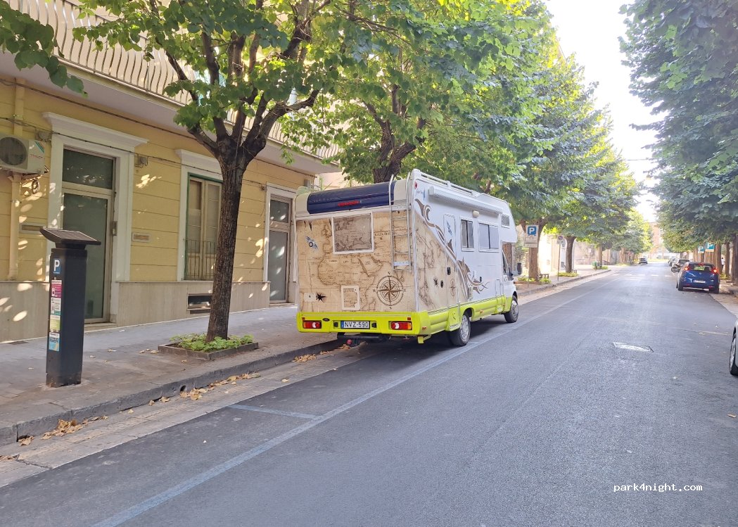 (97100) Ragusa - 13 Viale Leonardo Da Vinci — foto