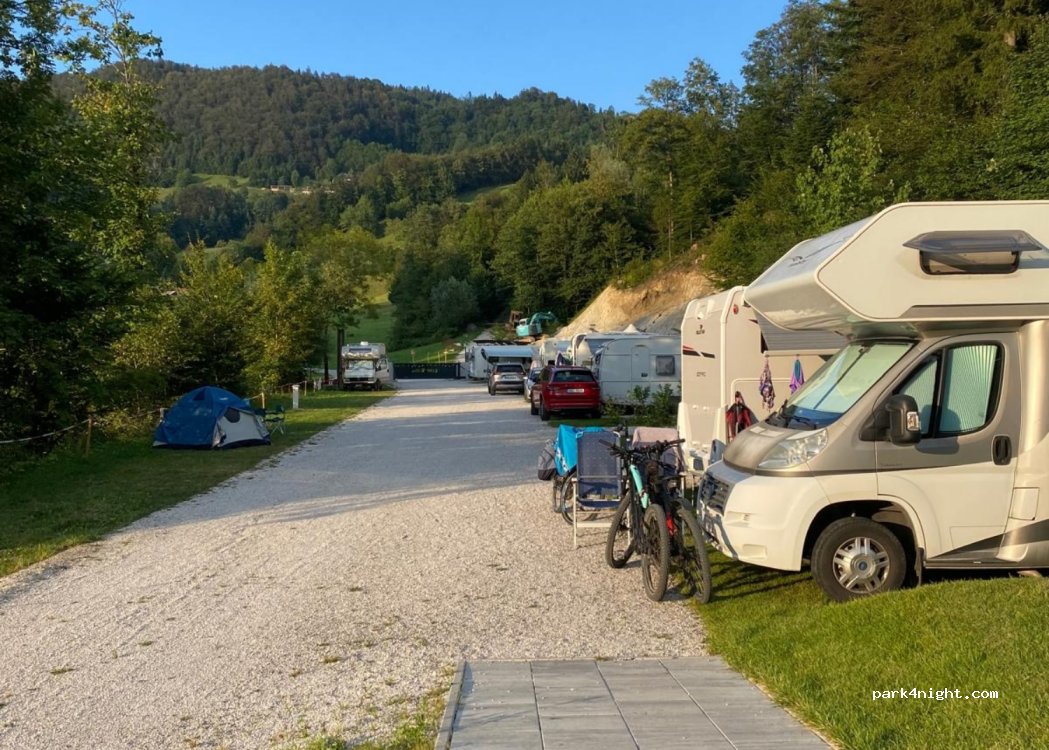 Kamp Snovik — foto