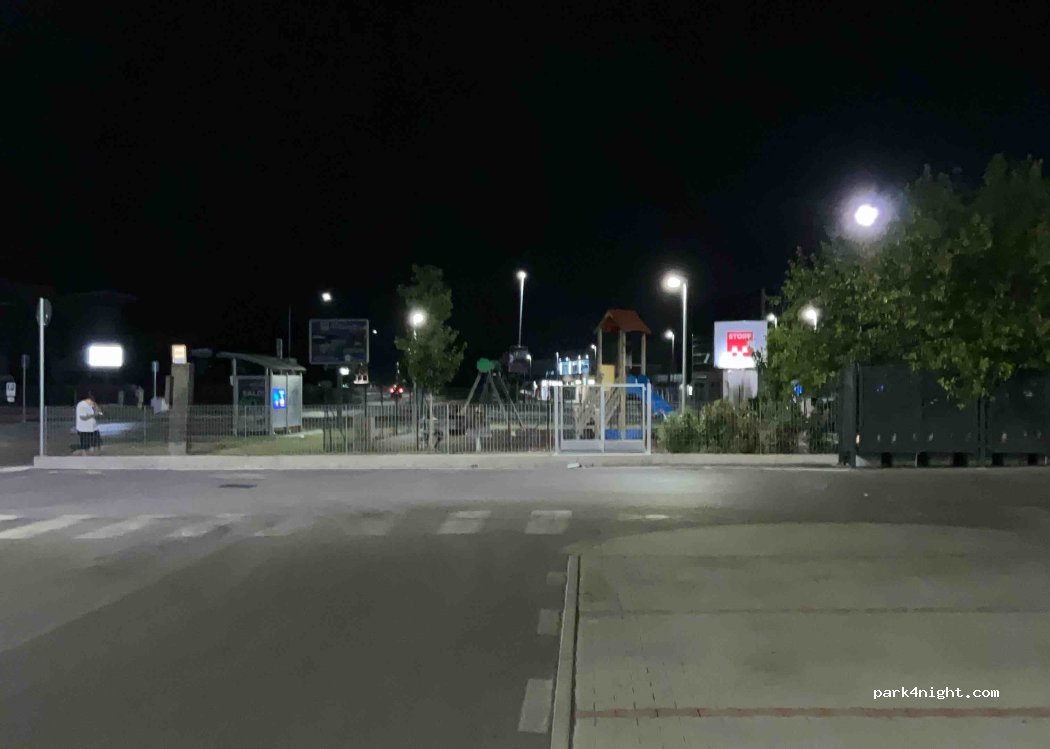 (52025) Montevarchi - Viale Luigi Cadorna — foto 2