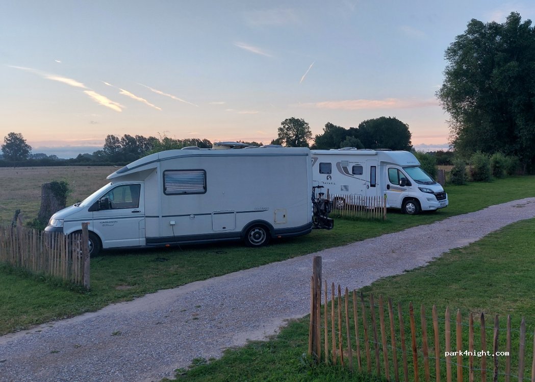 Camping Le Clos des Genêts — foto 2