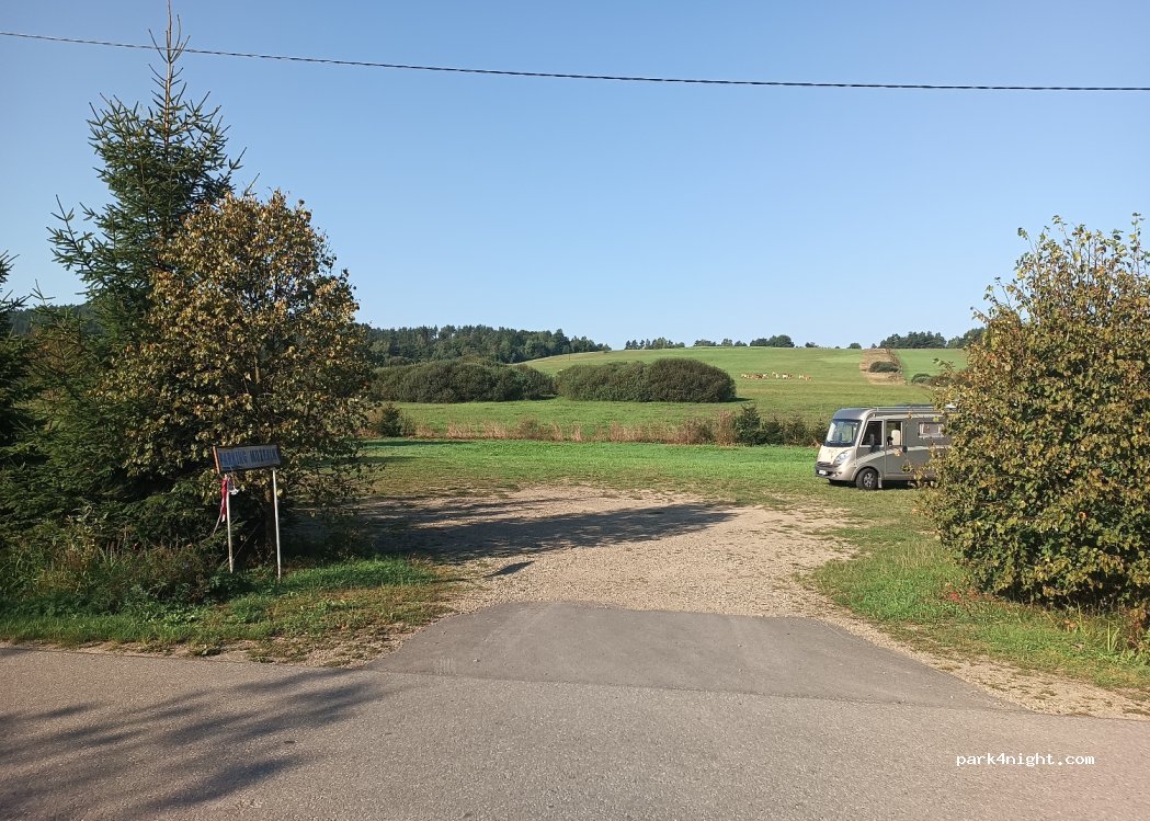 (38-454) Zyndranowa - Unnamed Road — foto