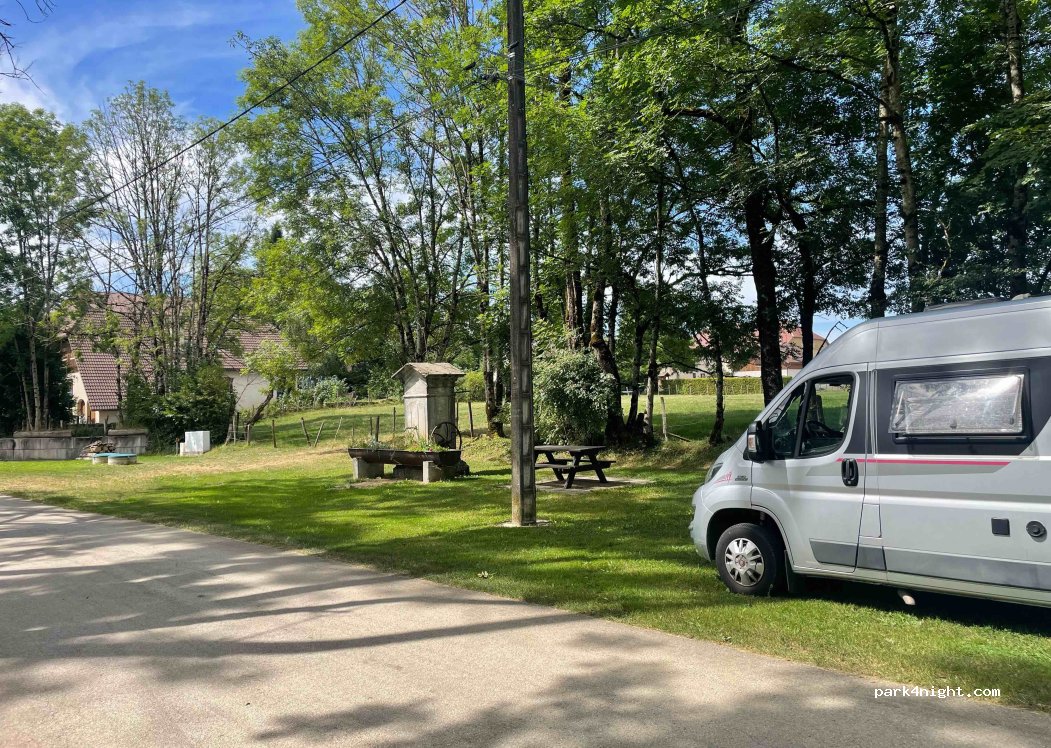 (39250) Censeau - 2 Chemin de la Fontaine — foto