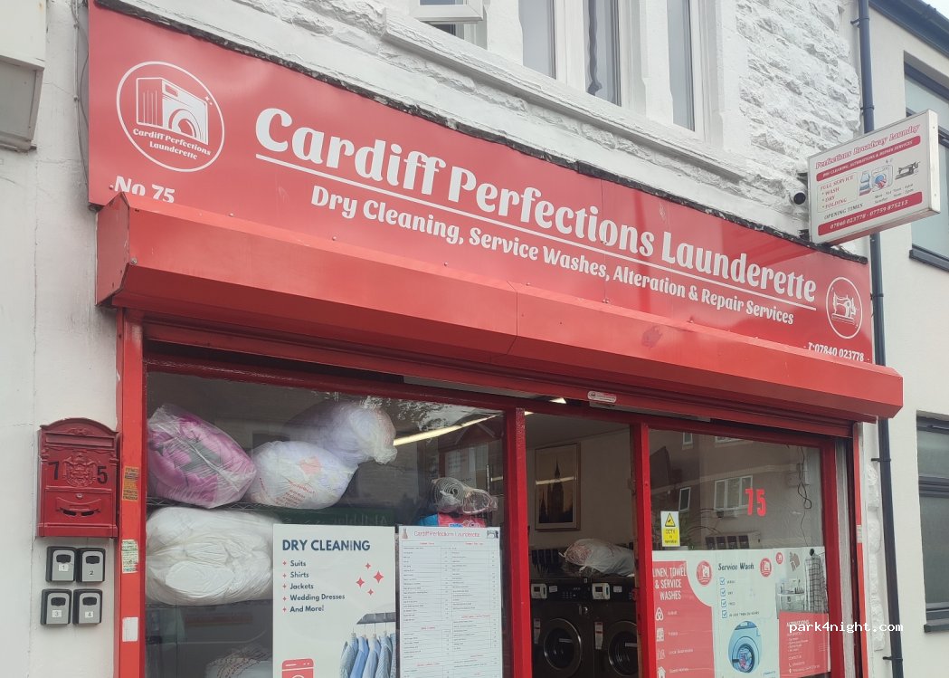 (CF24 1XJ) Cardiff - 63-65 Broadway — foto
