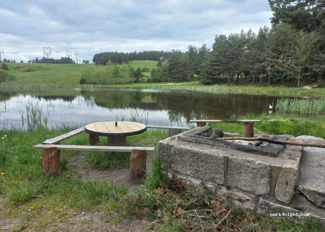 (48120) Saint-Alban-sur-Limagnole - Unnamed Road — foto 3