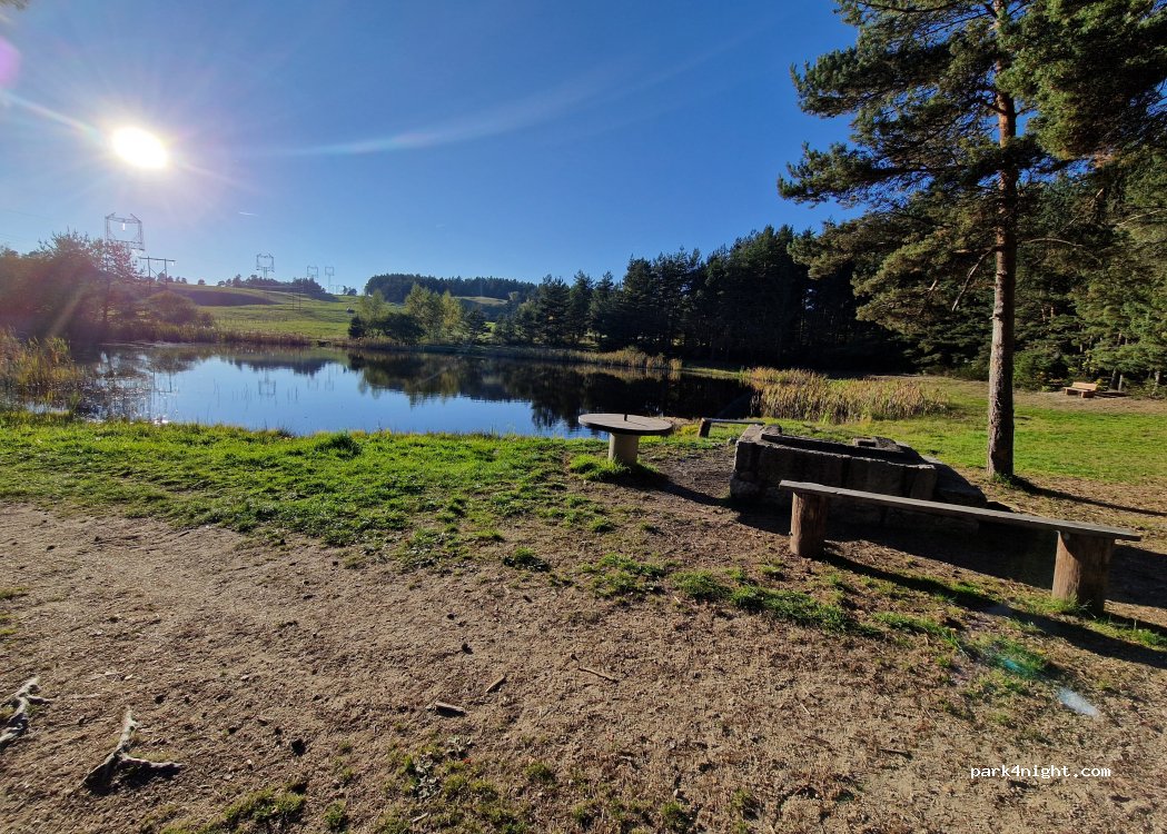 (48120) Saint-Alban-sur-Limagnole - Unnamed Road — foto 5