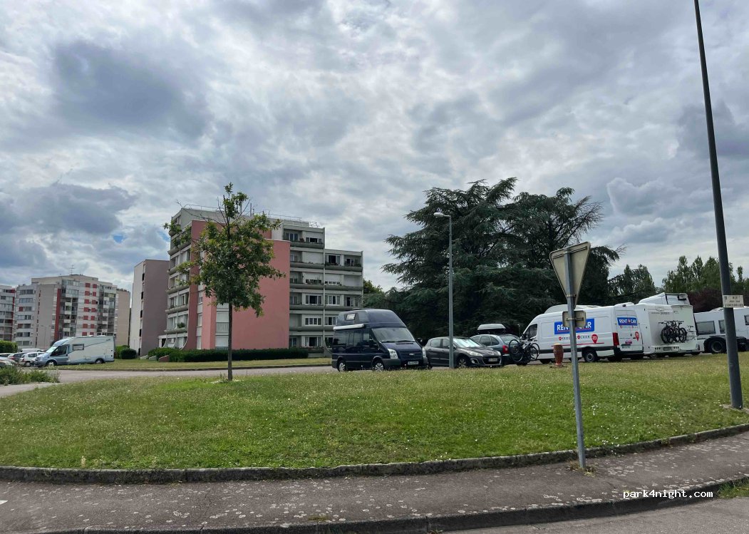 (21200) Beaune - 8 Avenue Charles de Gaulle — foto 2