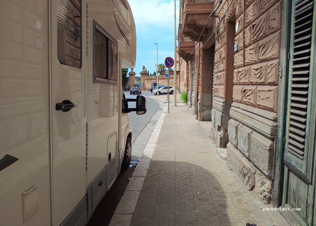 (90011) Bagheria - 23 Strada Statale 113 — foto