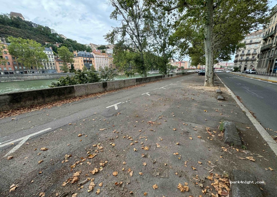 (69002) Lyon - 9 Rue des Remparts d'Ainay — foto