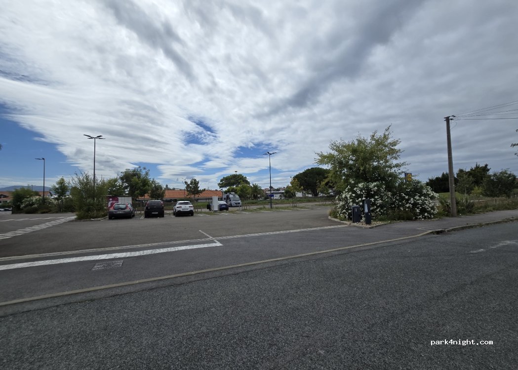 (64500) Saint-Jean-de-Luz - 7 Rue Dominique Larrea — foto 2
