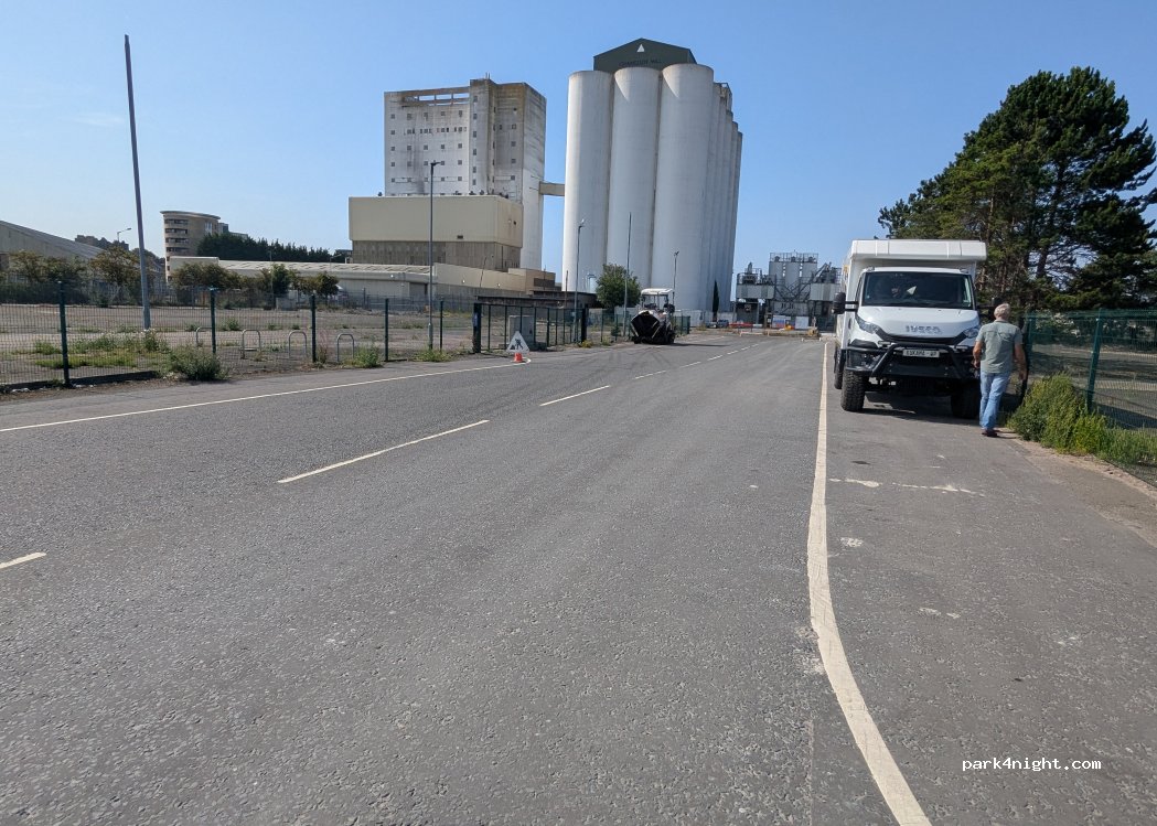 (EH6 7DR) Edinburgh - Unnamed Road — foto 2