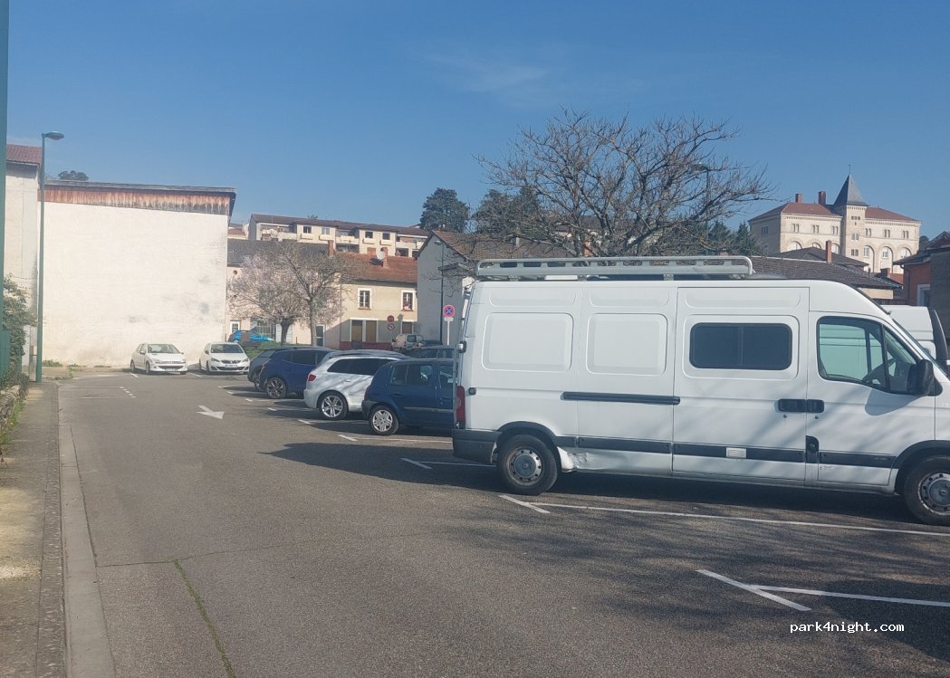 (01800) Meximieux - 27B Avenue de Verdun — foto 3