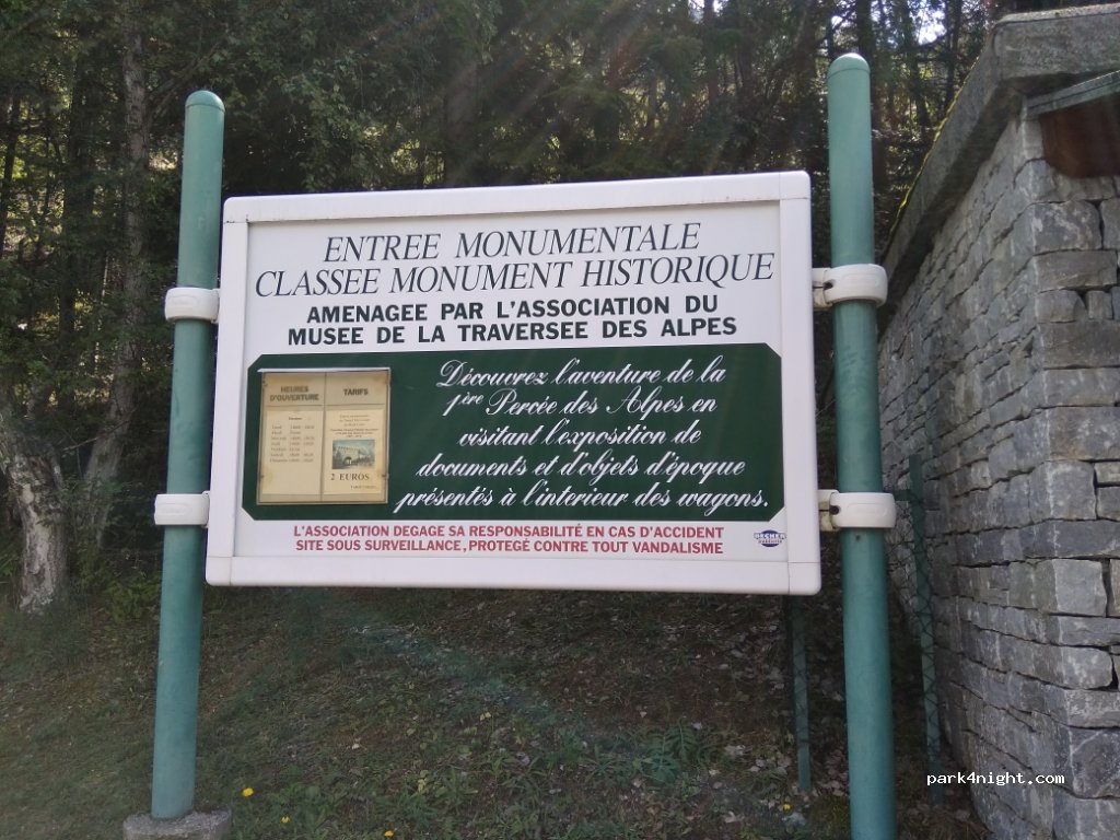 (73500) Fourneaux - 2049-2877 Route de Bardonnèche — foto 3