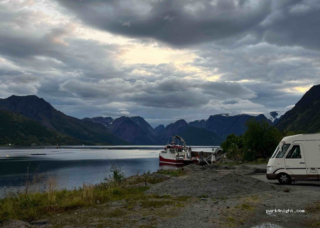 (9552) Storvik - Unnamed Road — foto