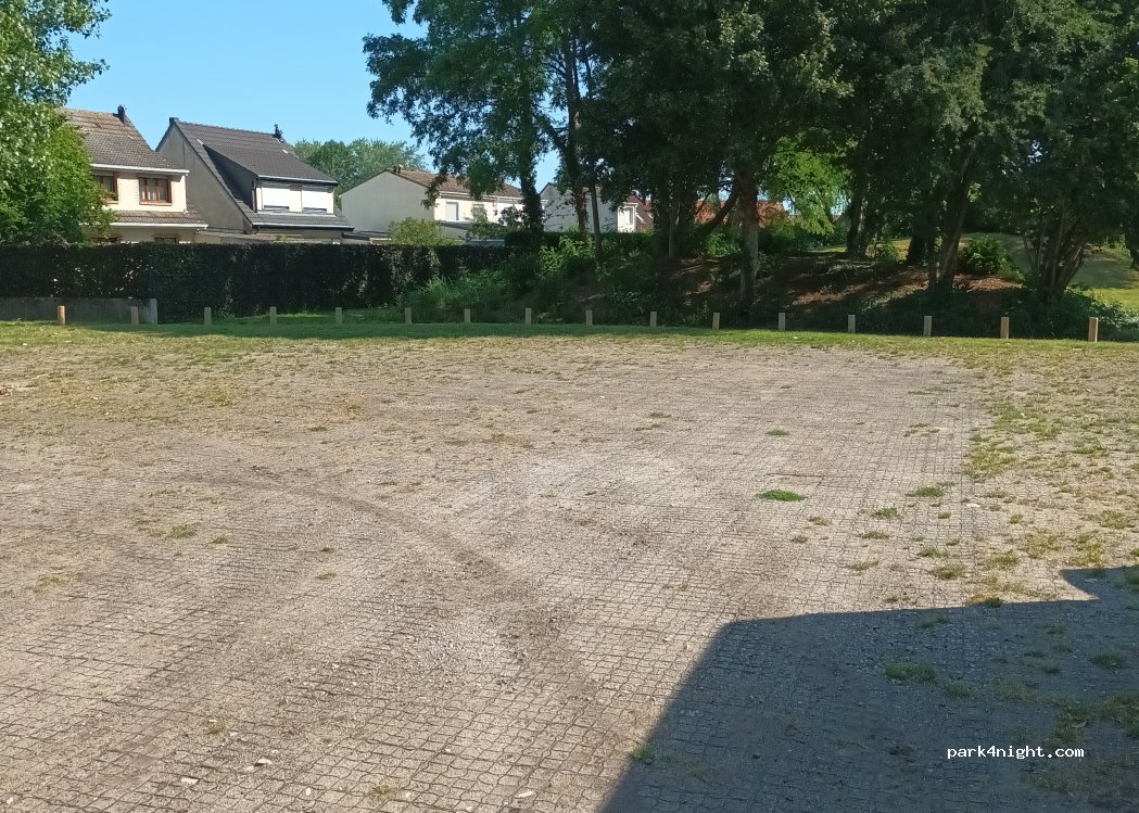 (59279) Loon-Plage - 655 Rue Gaston Dereudre — foto 4
