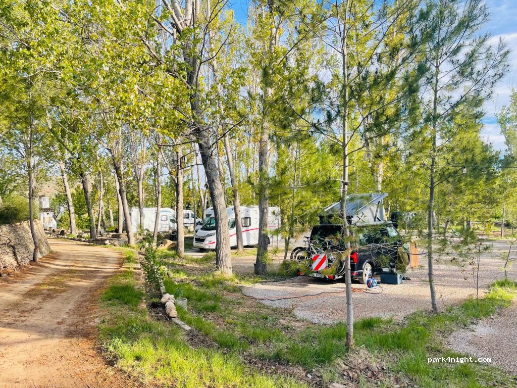 Palaz Cinco – Shaded Camper Pitches & Sunny Pool — foto 2