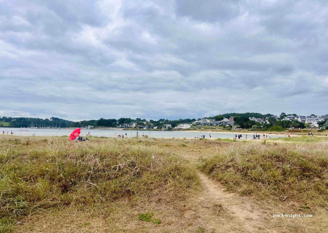 (56520) Guidel - 6088 Centre Commercial de Guidel Plage — foto 3
