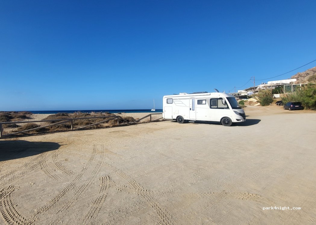 (843 00) Naxos - Unnamed Road — foto