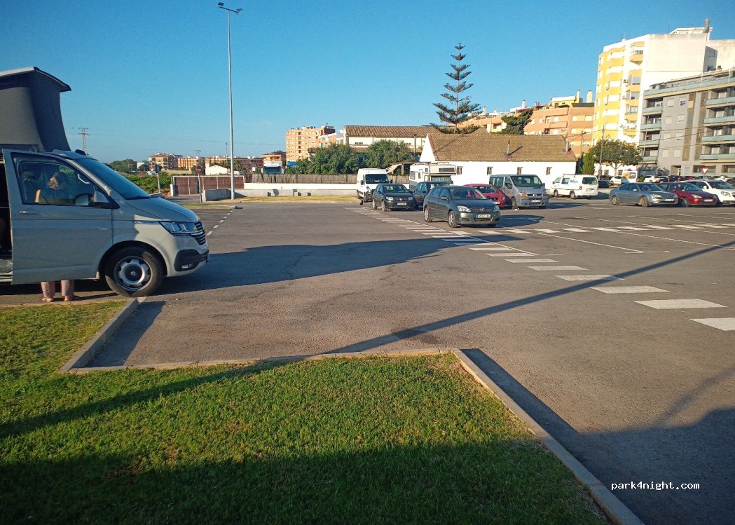 (46460) Silla - 57 Avenida d´Alacant — foto