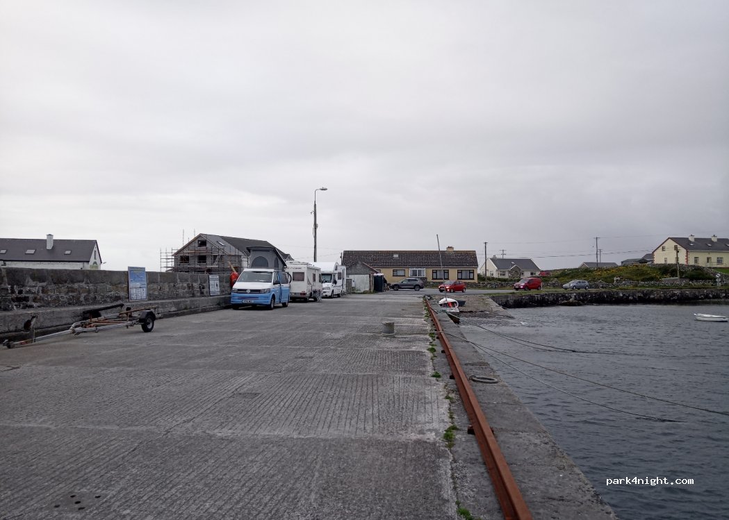(H71 KR29) Ballyconneely - Unnamed Road — foto